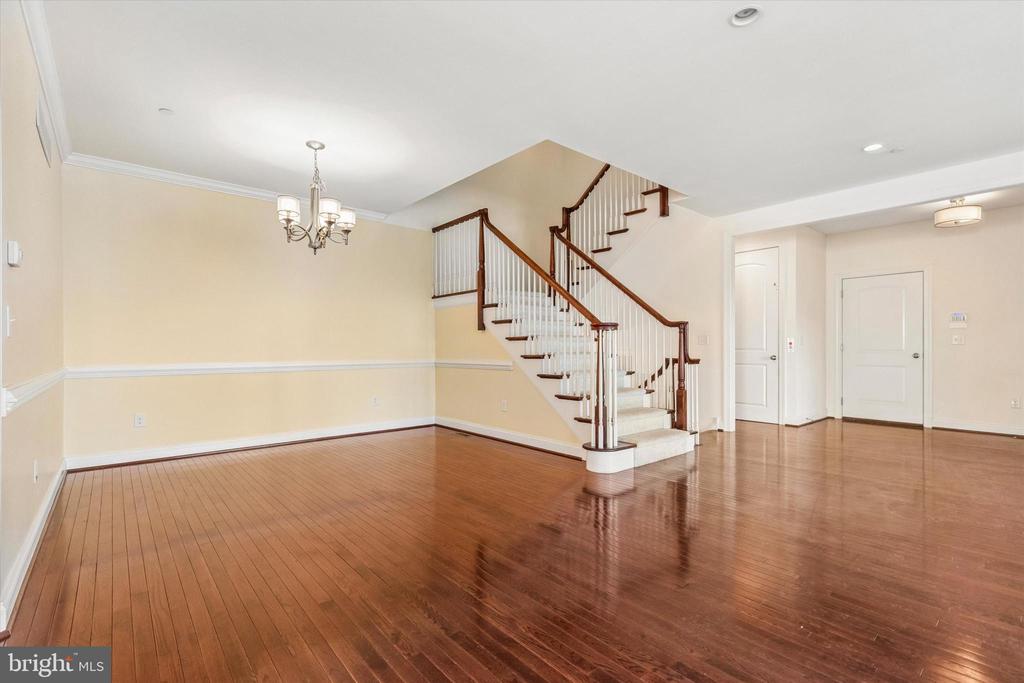 211 PELHAM COURT