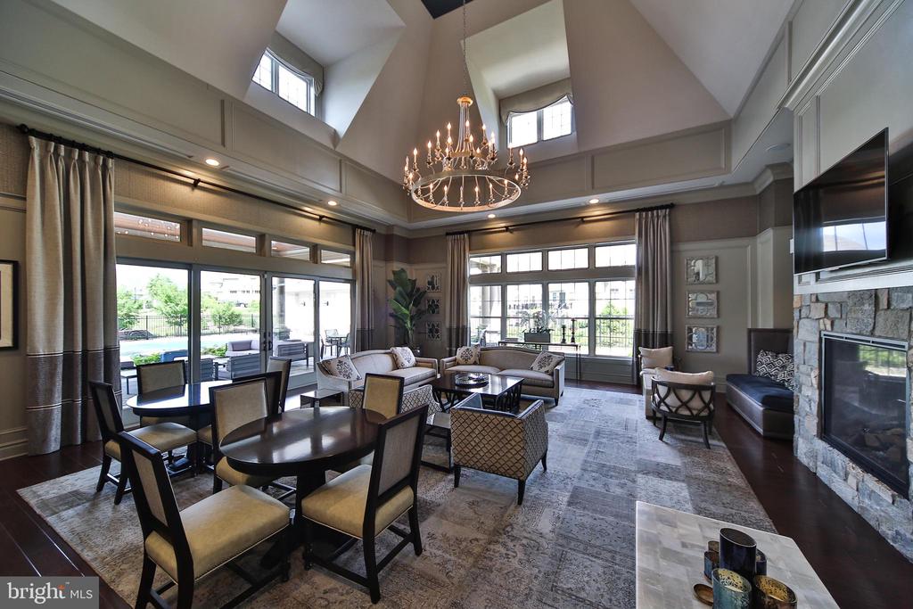 211 PELHAM COURT