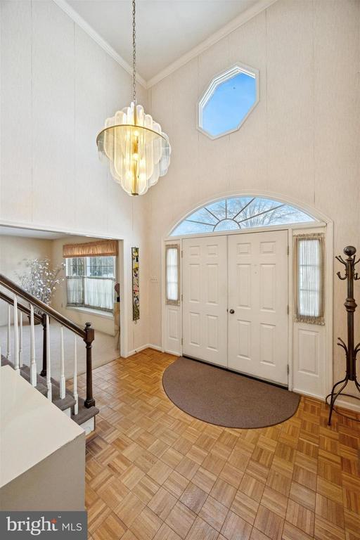 1733 BRITTANY DRIVE