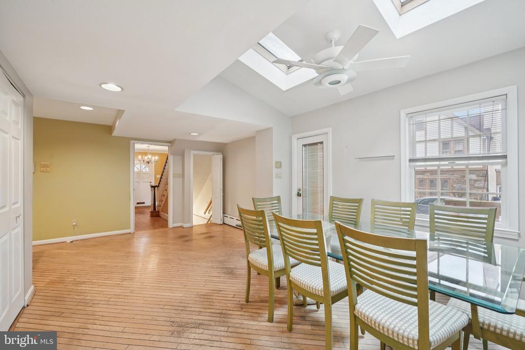 411 LODGES LANE