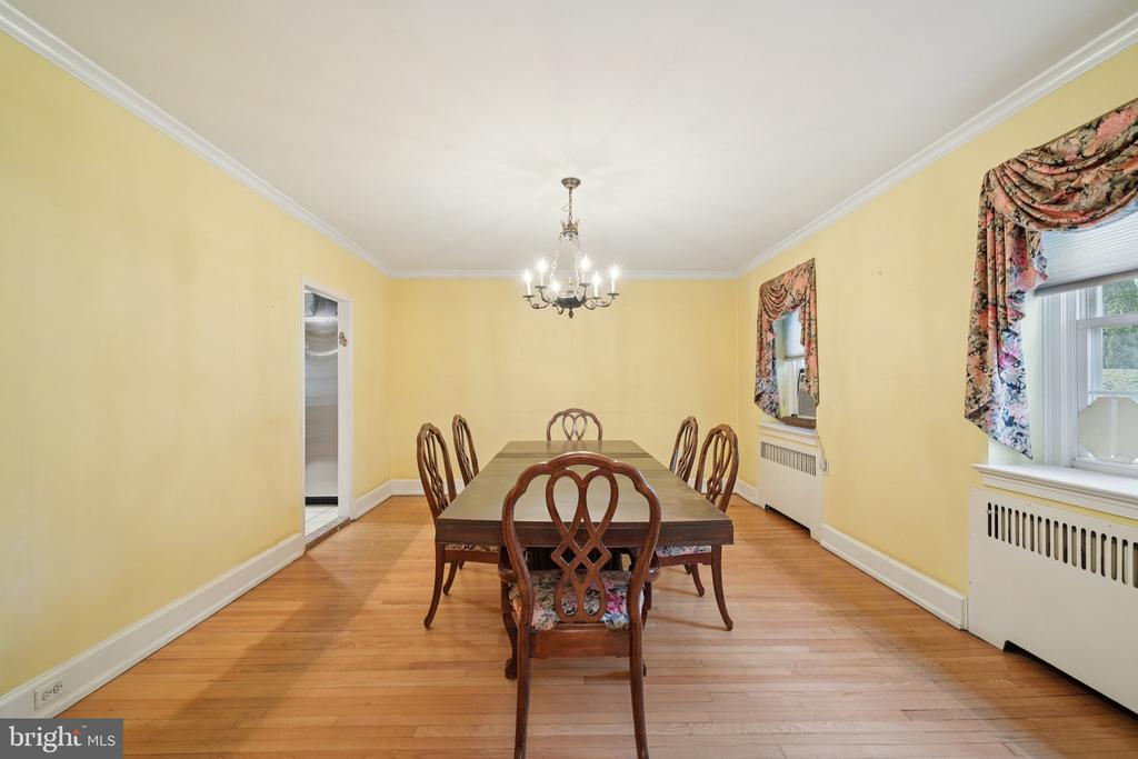 411 LODGES LANE