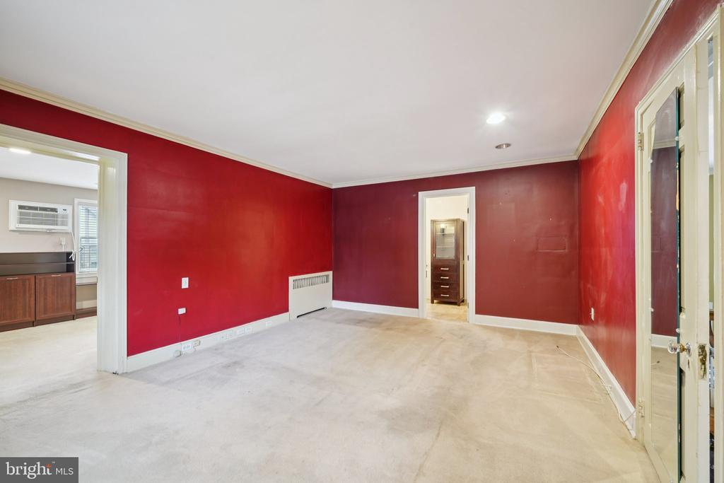 411 LODGES LANE