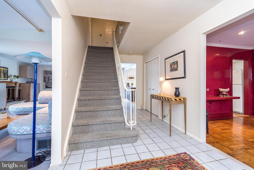 1753 TERRACE DRIVE
