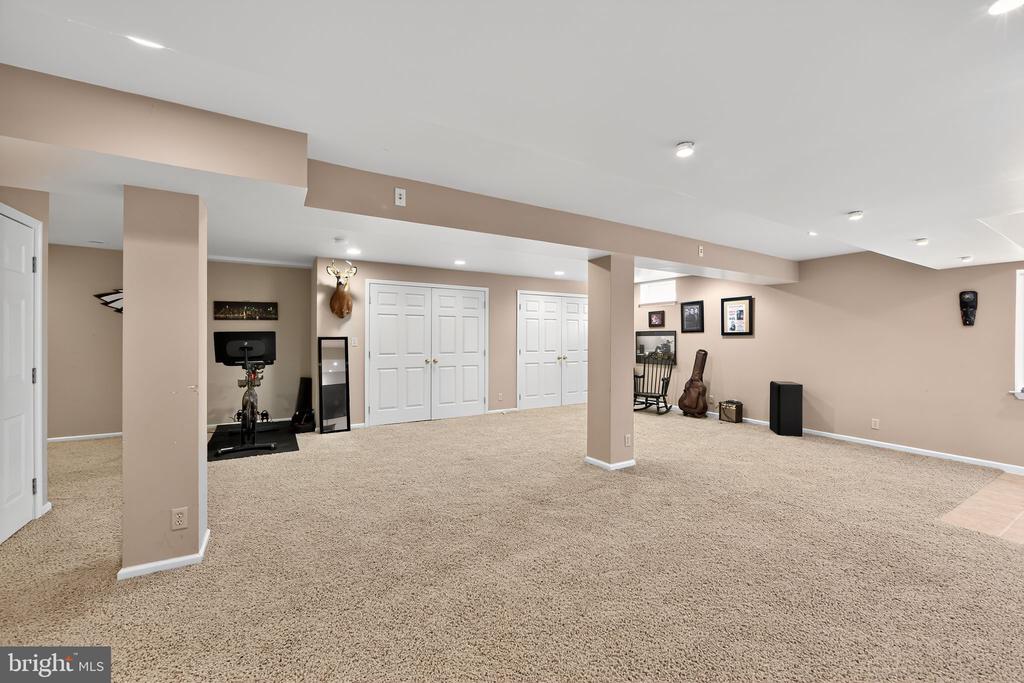 4013 BITTERSWEET CIRCLE