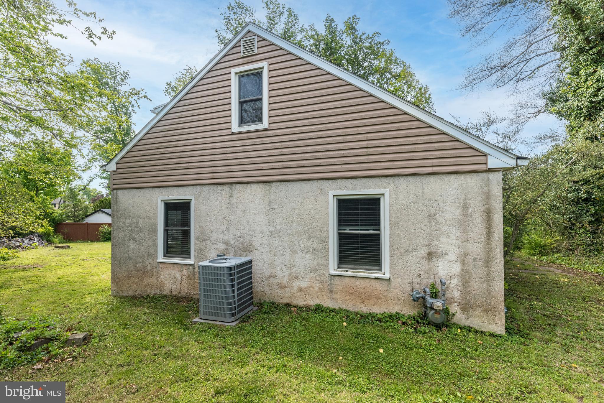 125 N BETHLEHEM PIKE