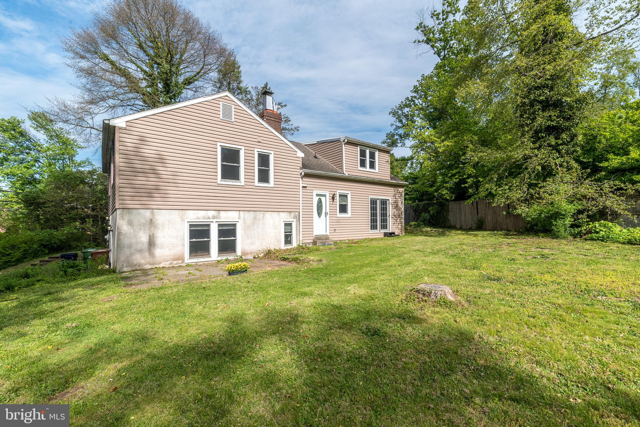 125 N BETHLEHEM PIKE