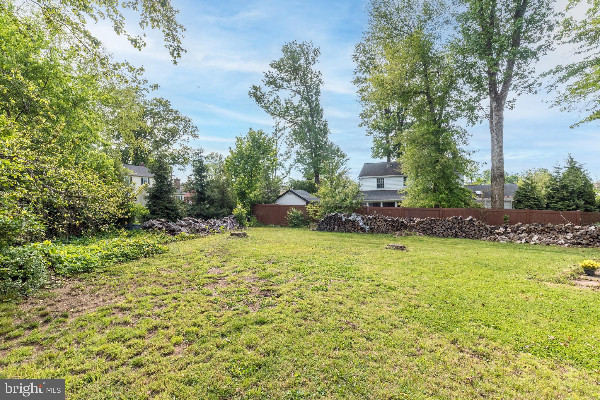 125 N BETHLEHEM PIKE