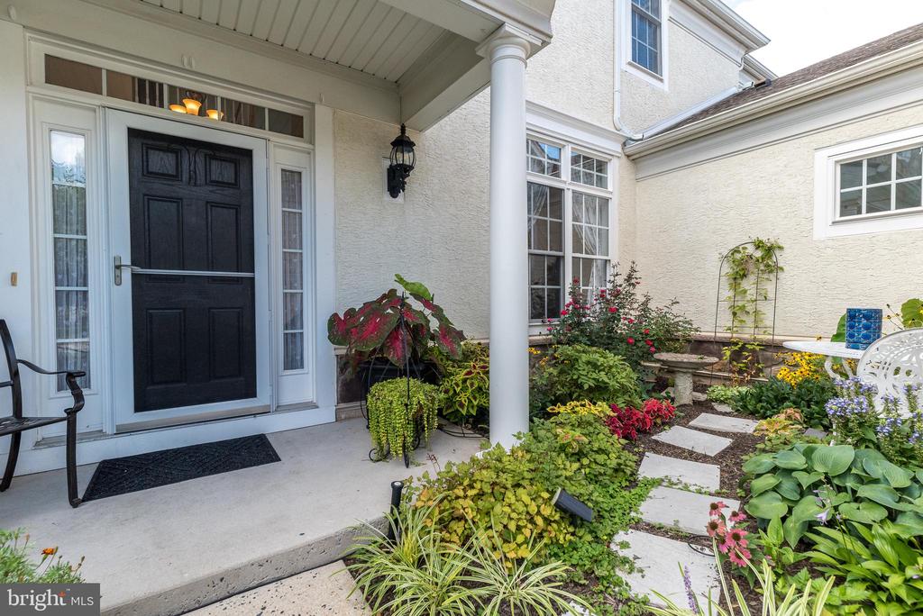 279 GOLDENROD DRIVE