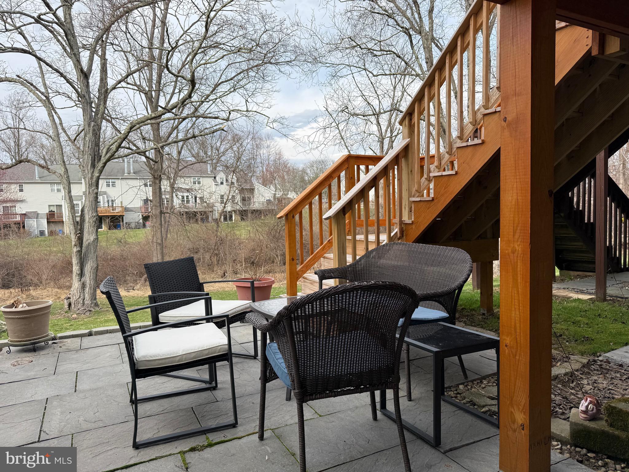 2003 RED MAPLE GROVE