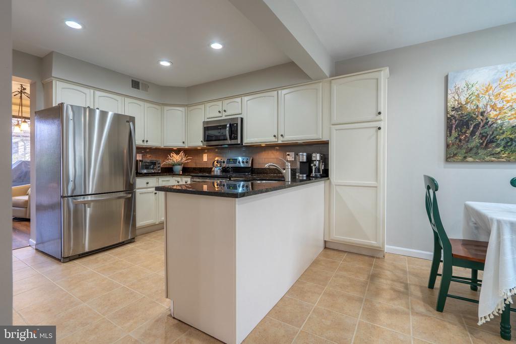 603 HONEY RUN ROAD