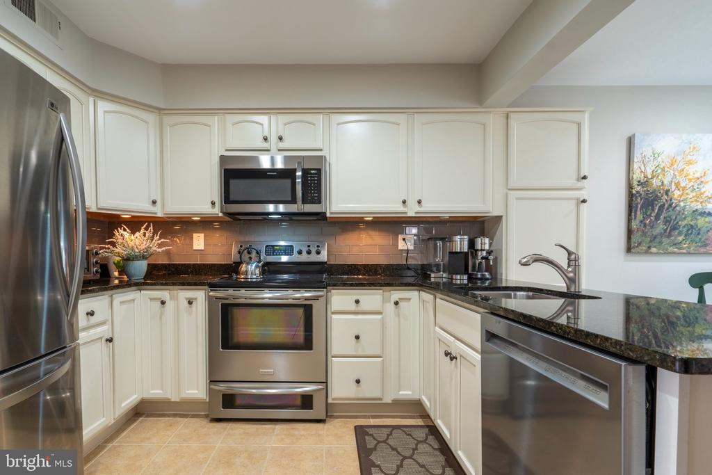 603 HONEY RUN ROAD