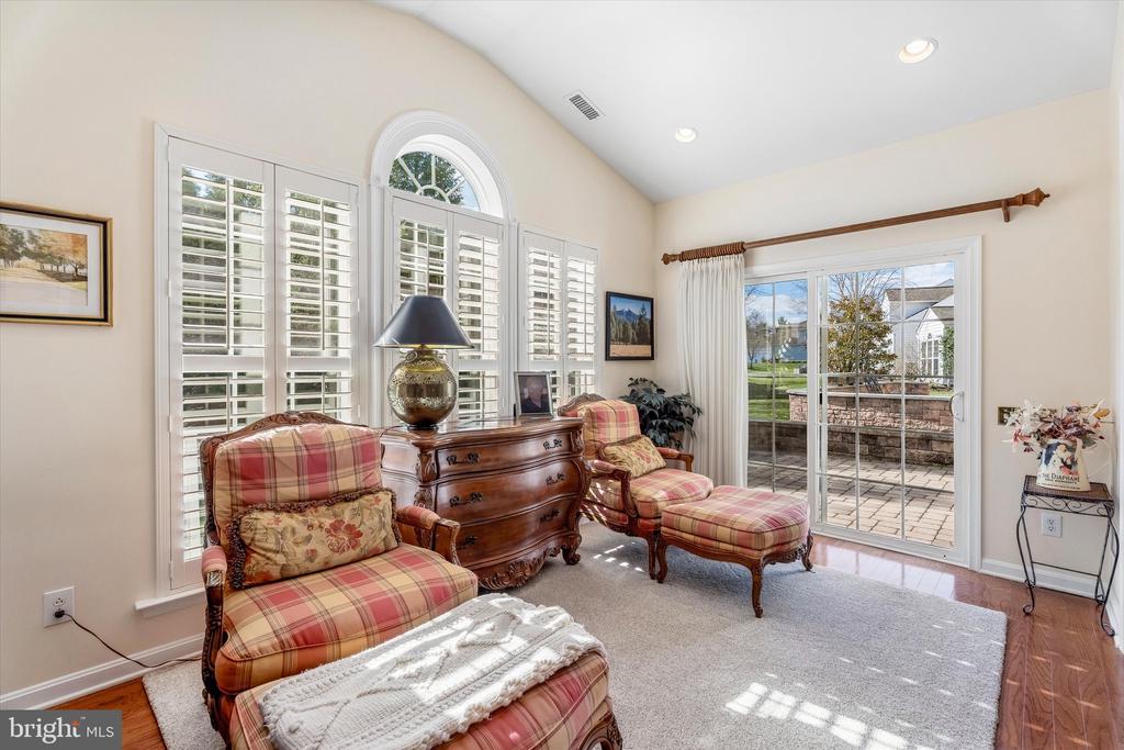 440 PRIMROSE DRIVE