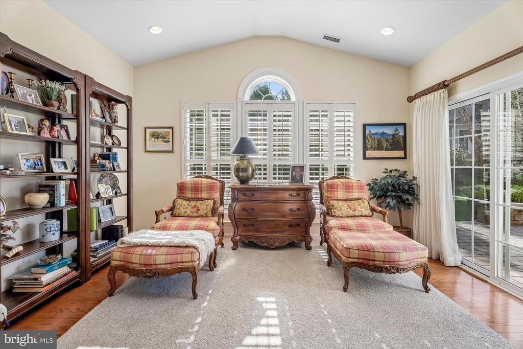 440 PRIMROSE DRIVE