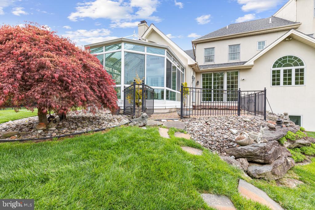 2205 JEFFERSON LANE
