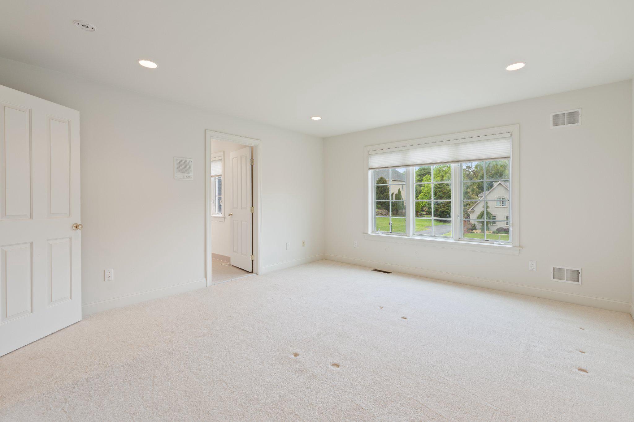 2205 JEFFERSON LANE
