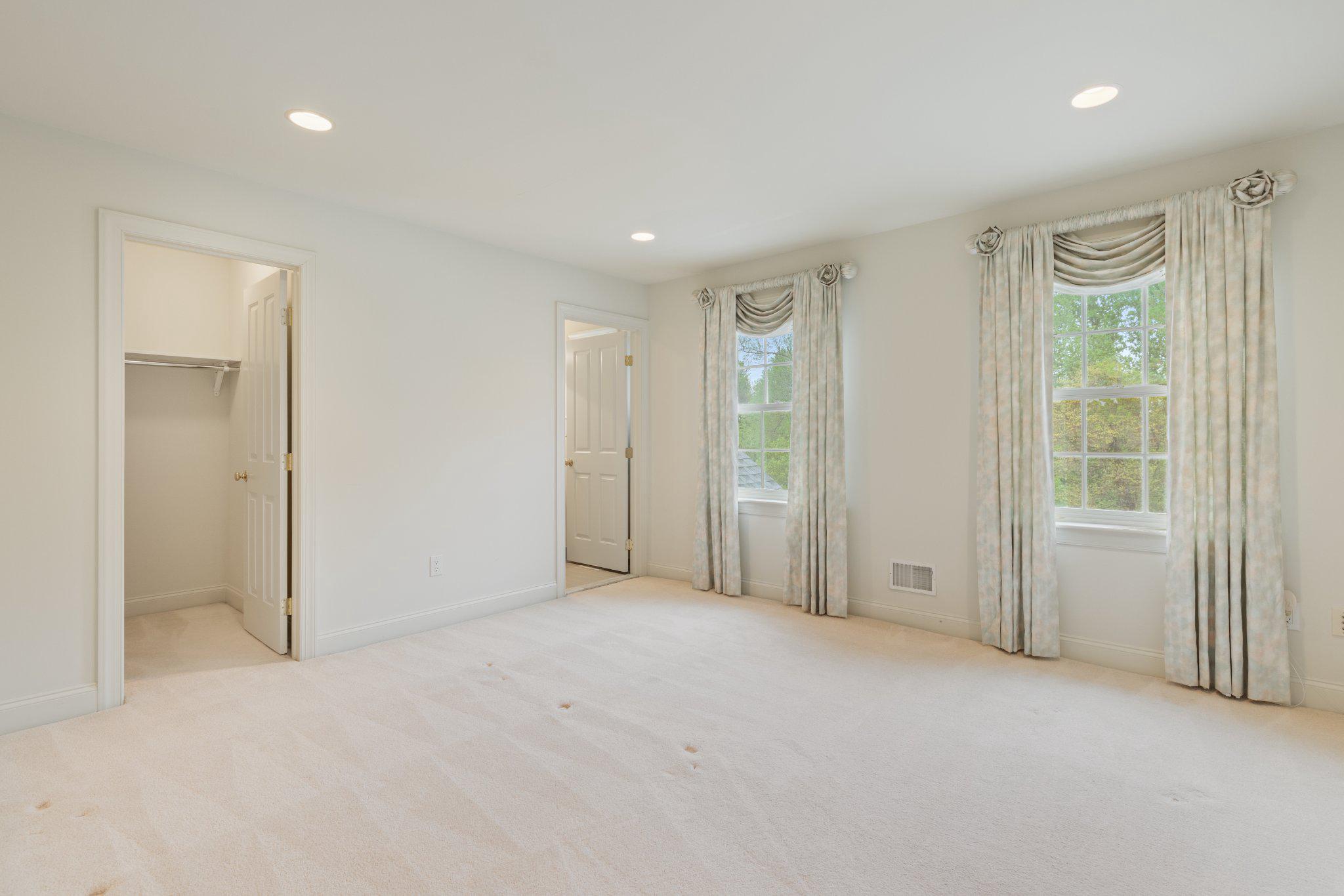 2205 JEFFERSON LANE