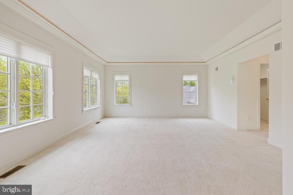 2205 JEFFERSON LANE