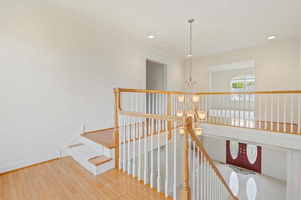 2205 JEFFERSON LANE