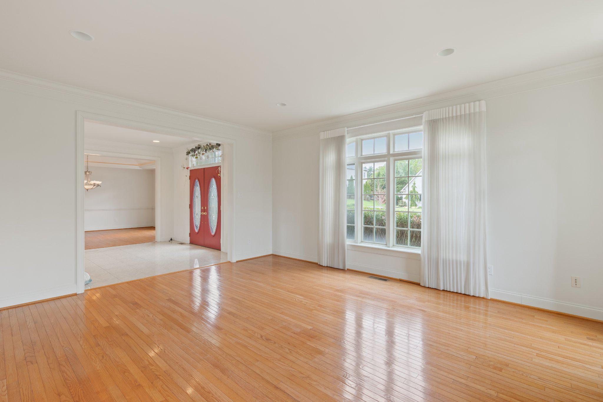 2205 JEFFERSON LANE