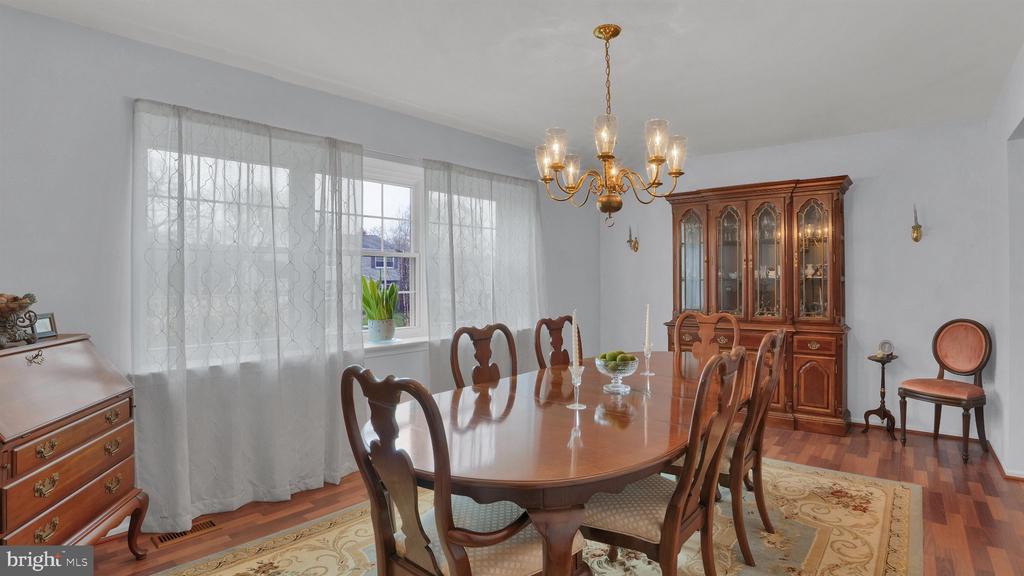 1177 HORSESHOE DRIVE