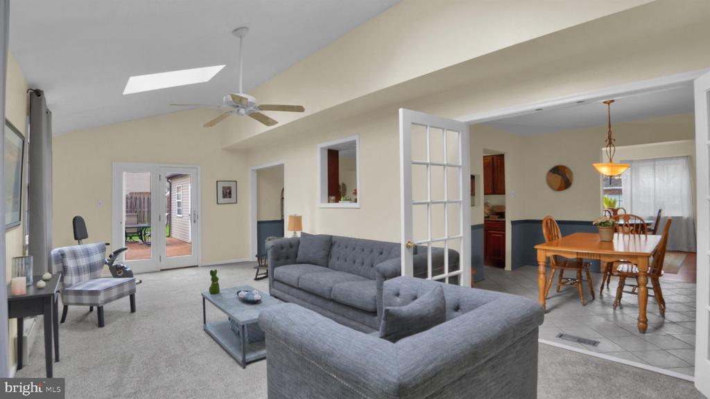 1177 HORSESHOE DRIVE