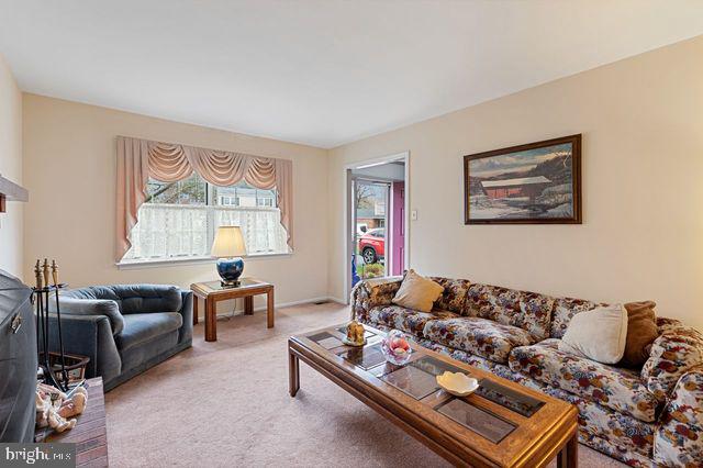 1120 ANGUS CIRCLE