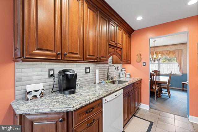 1120 ANGUS CIRCLE