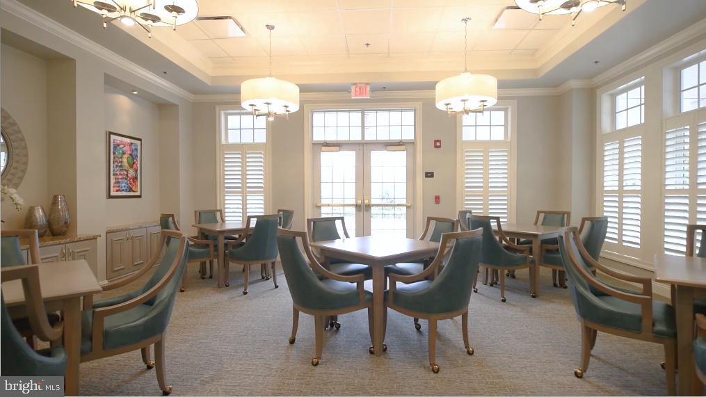 6101 LILAC COURT