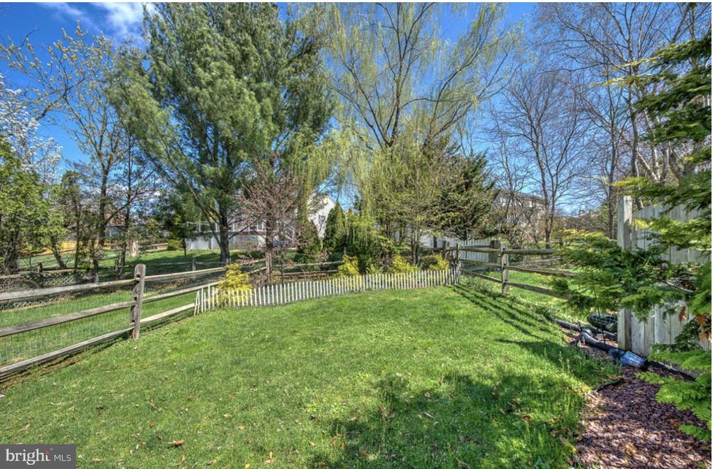 164 JONATHAN DRIVE
