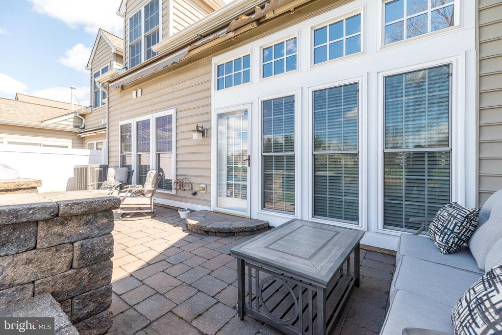 374 PRIMROSE DRIVE