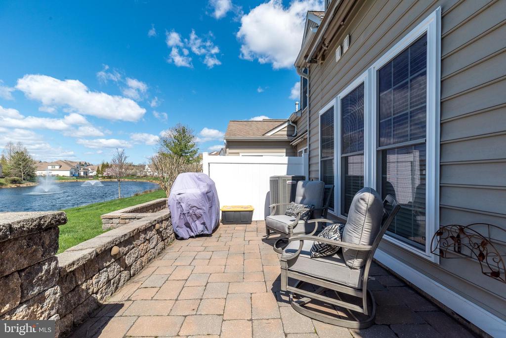 374 PRIMROSE DRIVE
