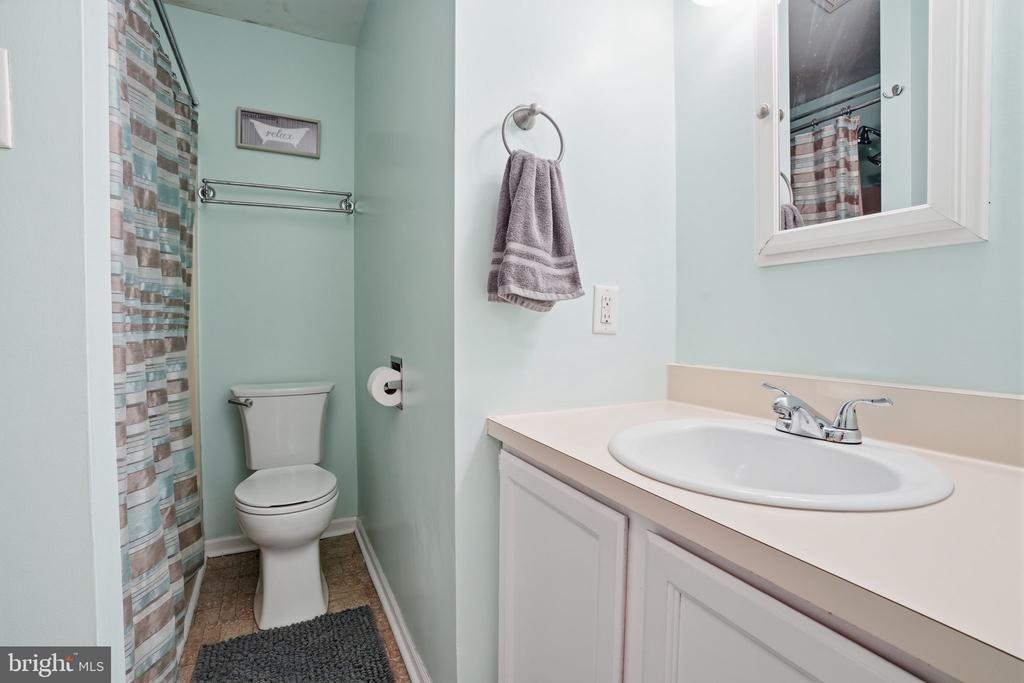 204 N VALLEY FORGE ROAD 6-B