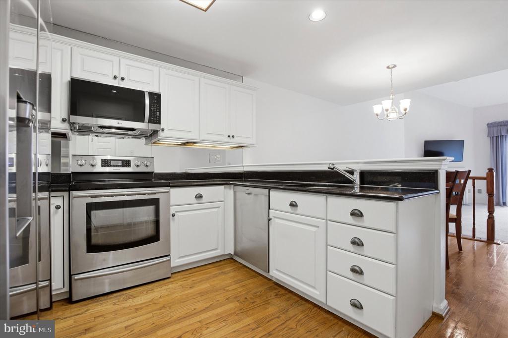 199 PINECREST LANE