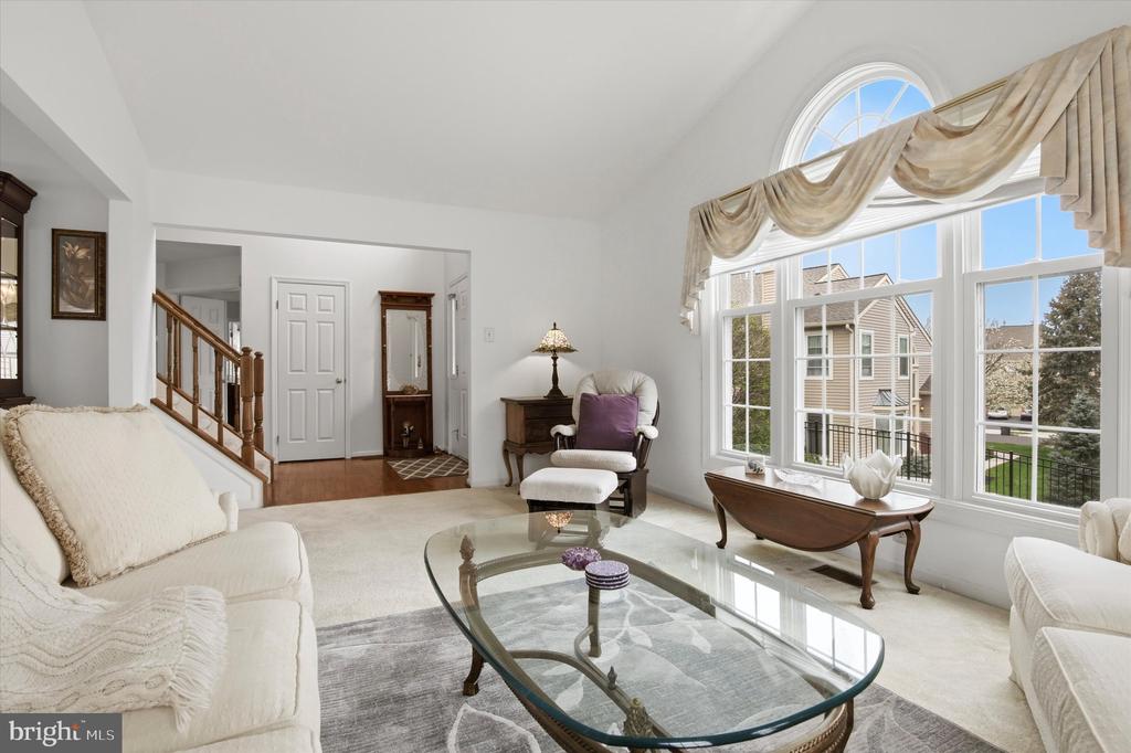 199 PINECREST LANE