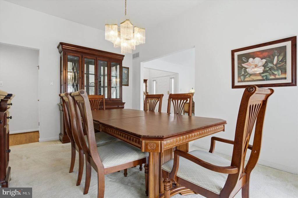 199 PINECREST LANE