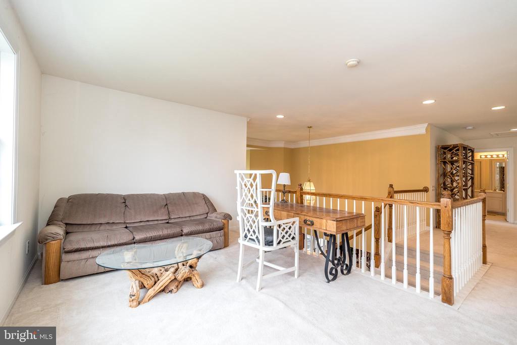 131 MAHOGANY WAY