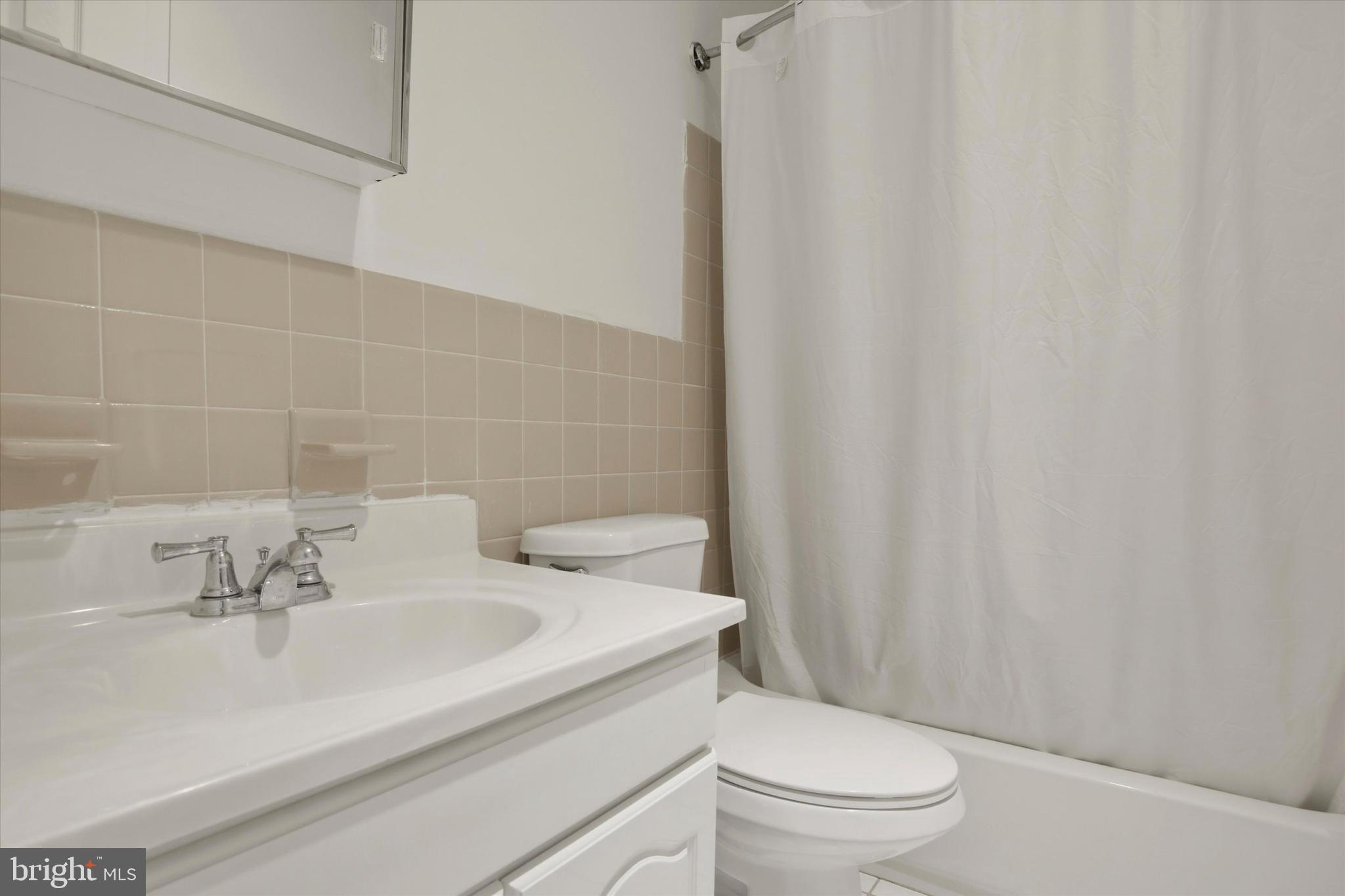 32 COVENTRY COURT 111 U-32