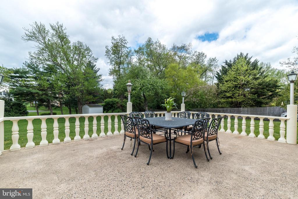 1608 BRITTANY DRIVE