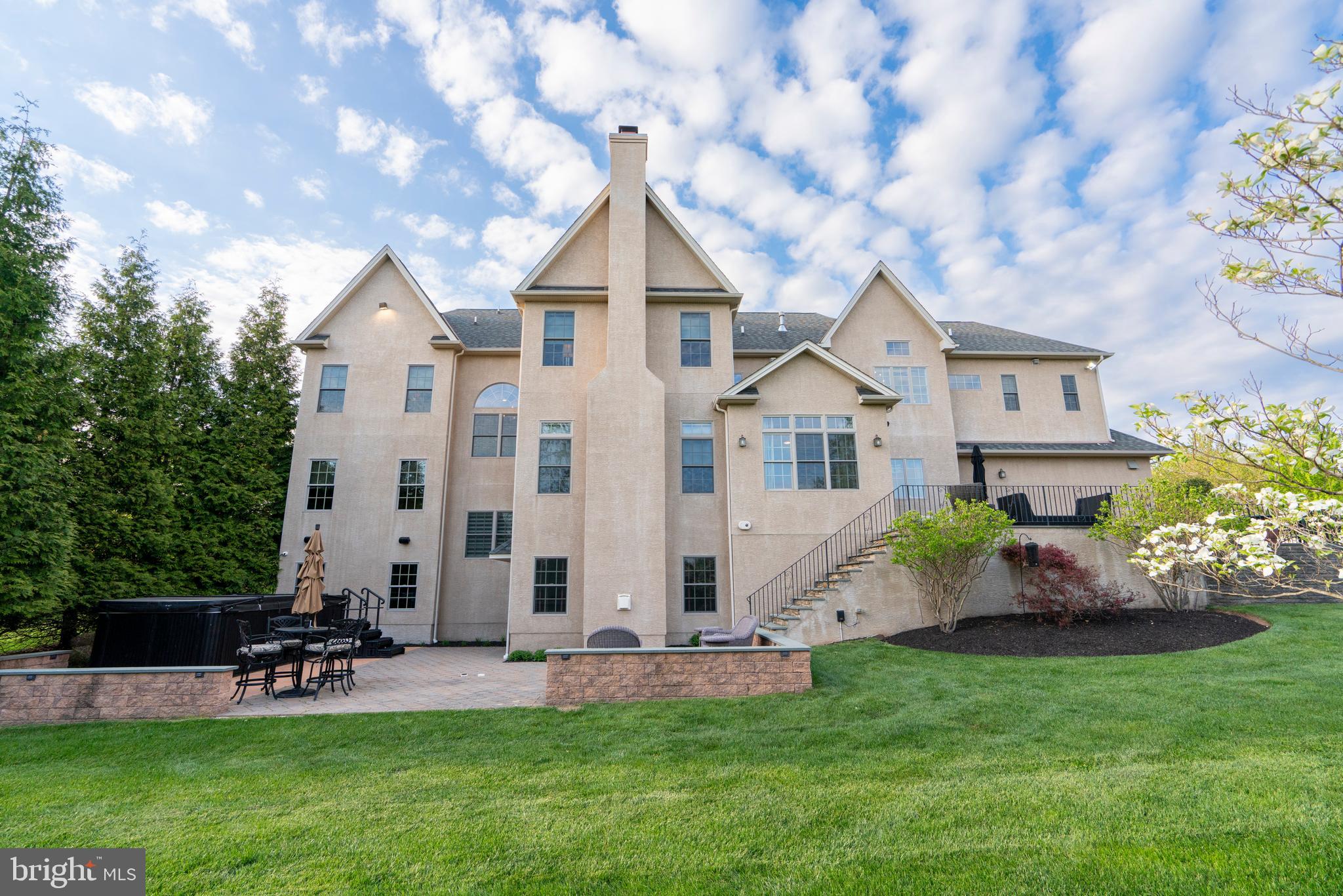 301 JULIAN COURT