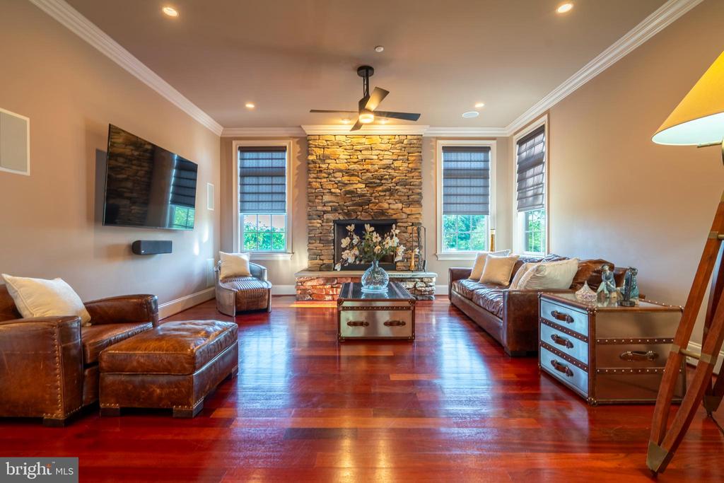 301 JULIAN COURT