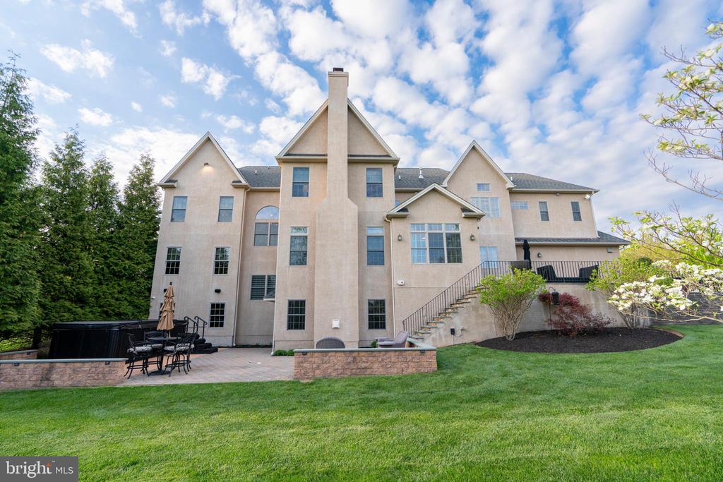 301 JULIAN COURT