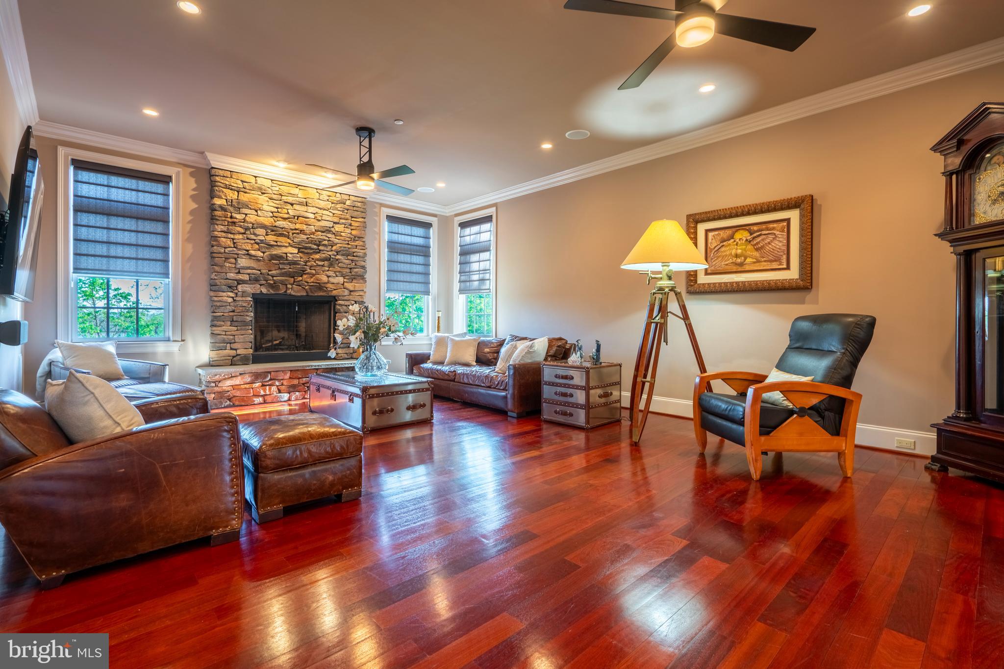 301 JULIAN COURT