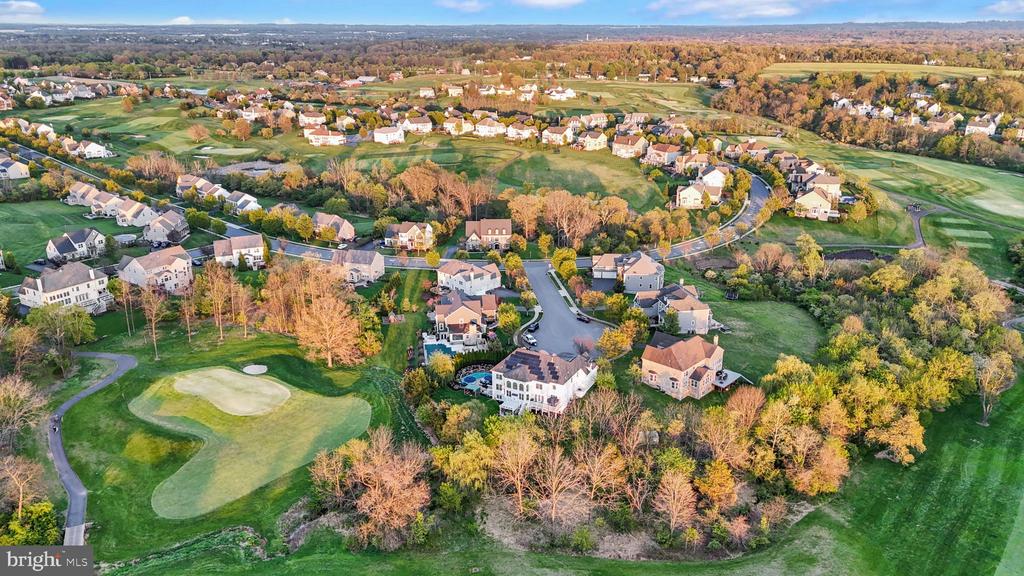929 PUTTING GREEN CIRCLE
