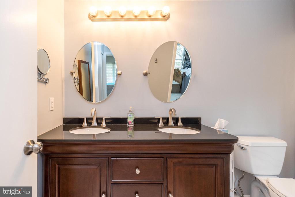 3606 ELIZABETHS COURT 3606