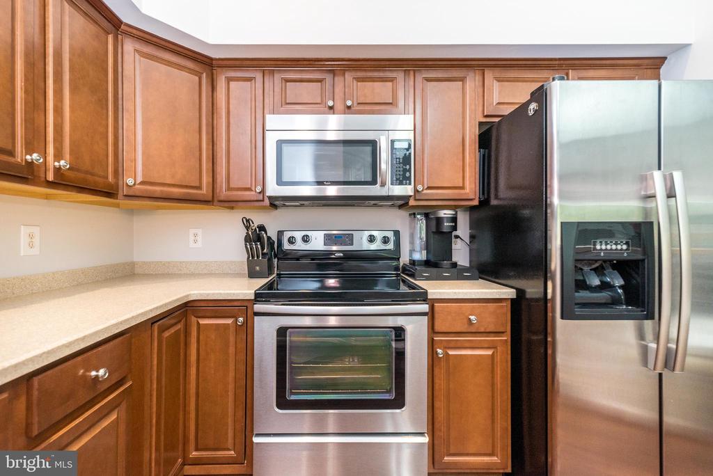 3606 ELIZABETHS COURT 3606