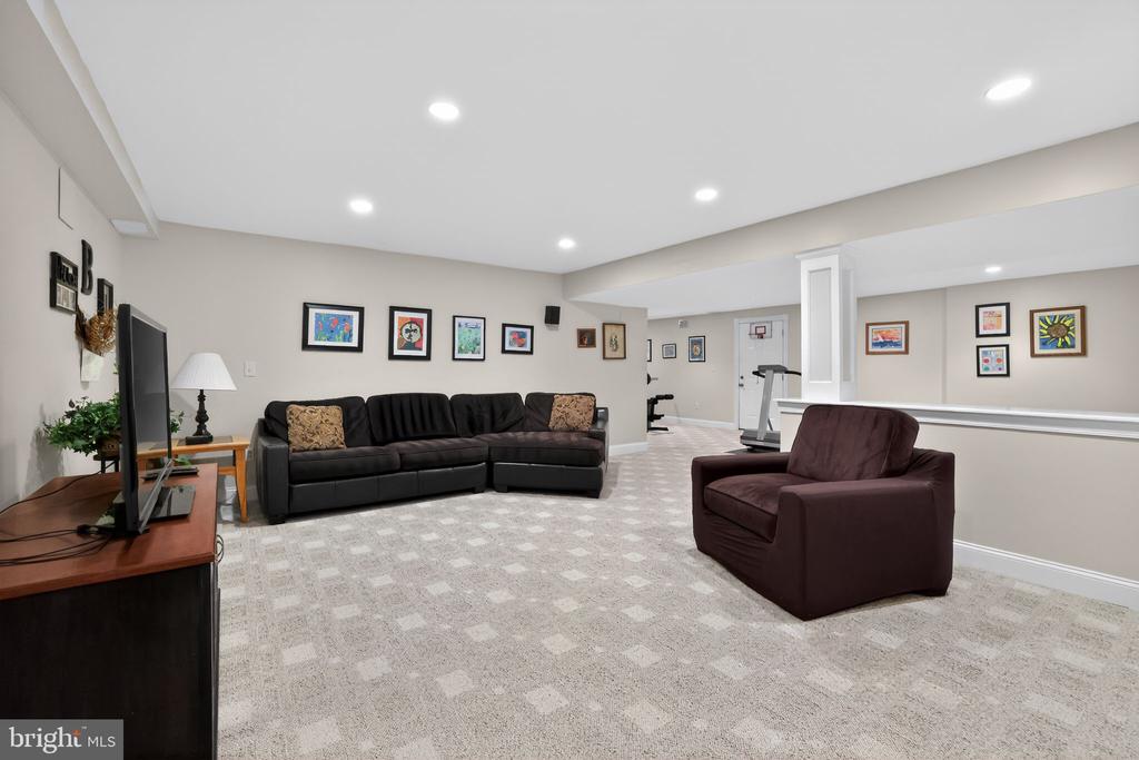 354 CODDINGTON WAY