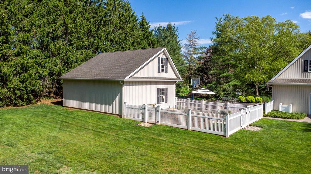2047 SHEARER ROAD