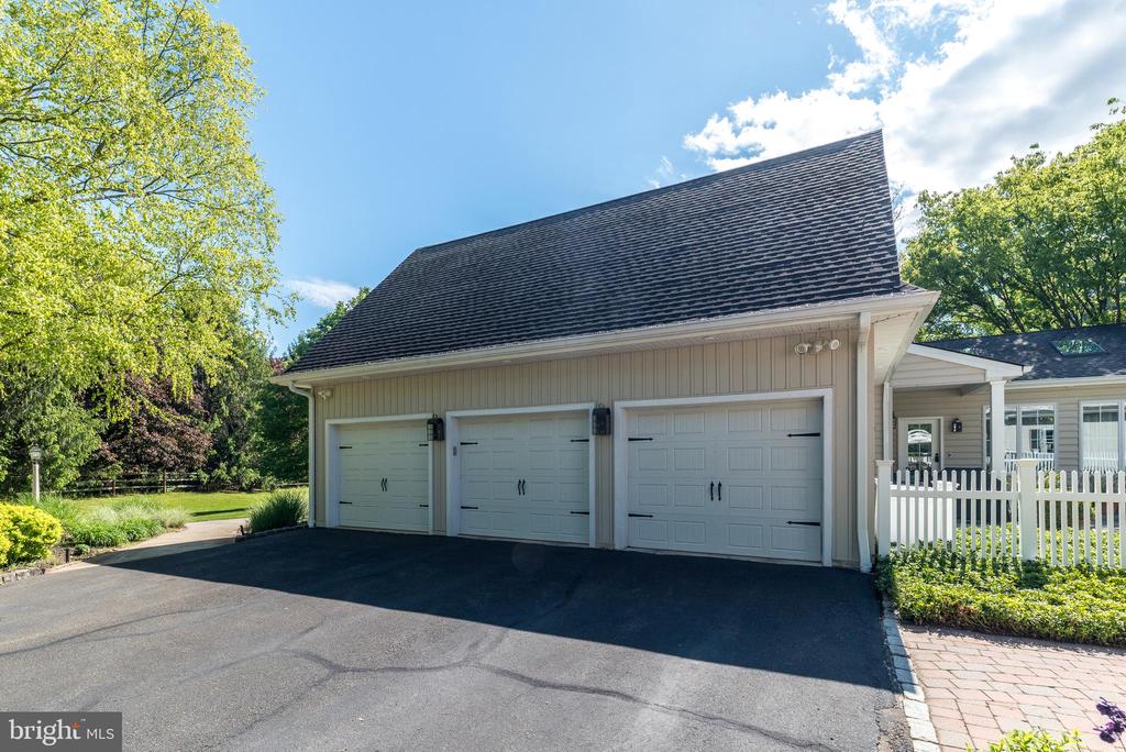 2047 SHEARER ROAD
