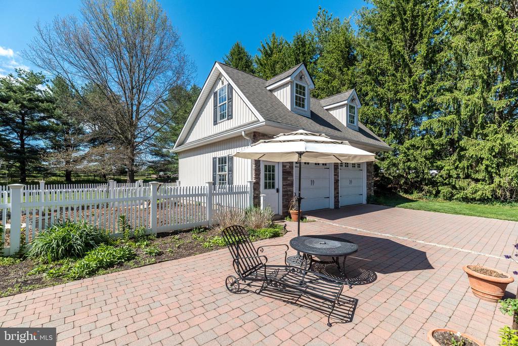 2047 SHEARER ROAD