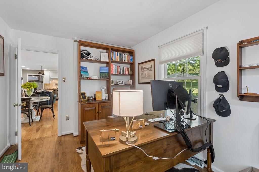 2 HEDGEROW DRIVE
